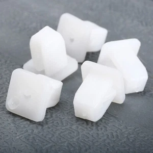 50Pcs Plastic Square Car Bumper Fender Retainer Clips Rivets Fit 8x8.5mm Hole - Foto 1 di 8