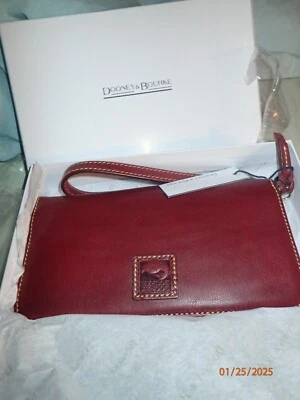 Cartera Dooney & Bourke Florentina Grande Cremallera Alrededor Muñequera Burdeos Caja Dooney Foto 1 de 4