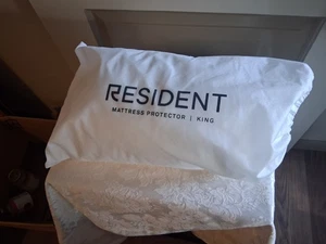 Antimikrobieller Matratzenschoner von Resident King, weiß - Bild 1 von 4