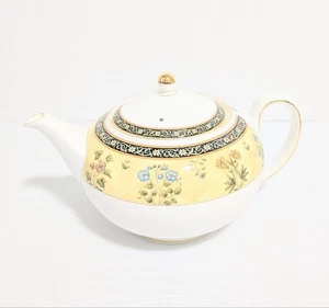 Wedgwood India Teapot Japanese w/Lid Bone China England Coffee Tea Collection - Picture 1 of 11