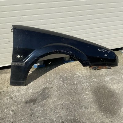 PARAFANGO ANTERIORE DESTRO PER VOLKSWAGEN Corrado Serie (87>95) - Immagine 1 di 4