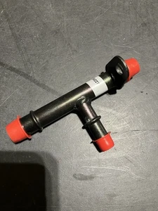 23409227 Genuine OEM Volvo D13 Coolant Pipe *NEW* - Foto 1 di 2