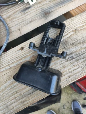 Mercedes-Benz CLK Classe W203 C209 Freno a Mano Maniglia Sblocco A2034270620 - Immagine 1 di 4