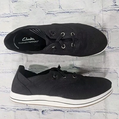 Clarks Cloudsteppers WOMENS SIZE 7 Black White Sneakers Shoes Breeze Ave - Image 1 of 4