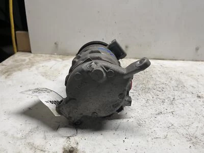 Chevrolet Suburban 1500 2010-2014 A/C Compressor 25940200 — 第 1/4 张图片