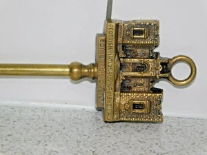 BRASS FIRE POKER "SCOTTISH NATIONAL WAR MEMORIAL EDINBURGH CASTLE" FINIAL - Picture 1 of 3