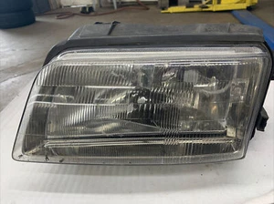 1996 1997 1998 1999 AUDI A4 LEFT HALOGEN HEADLIGHT HEADLAMP 8D0941003J - Picture 1 of 5