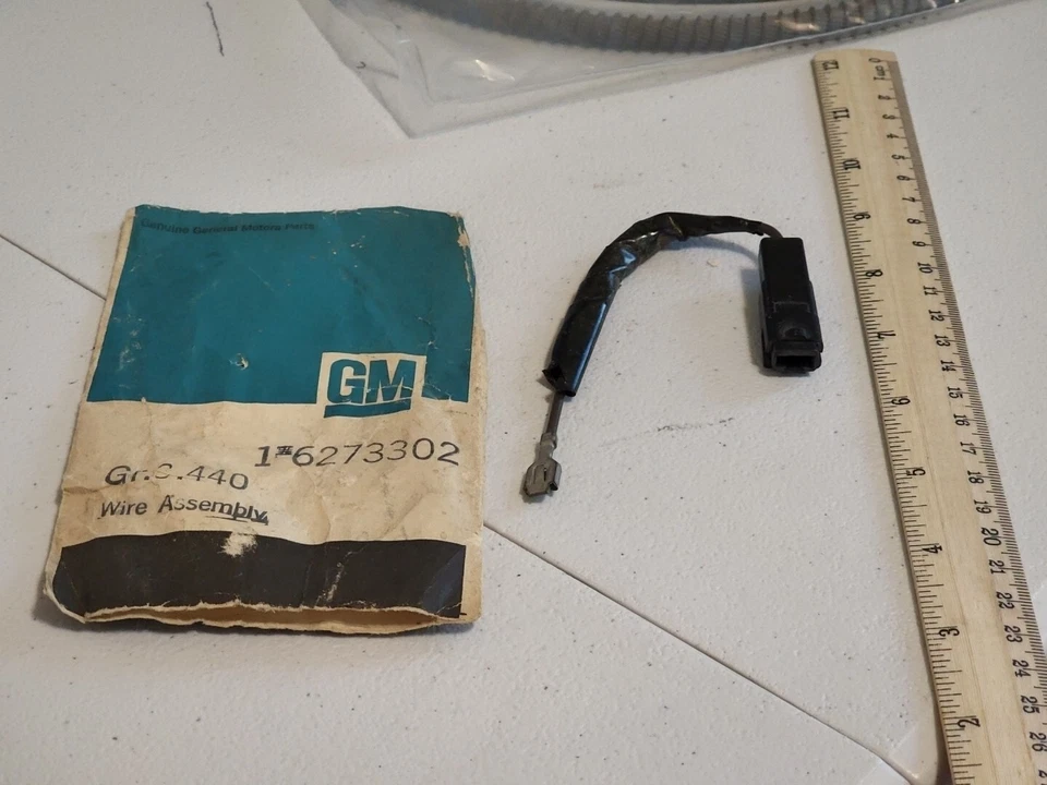 Arnés de cableado solenoide Chevrolet-Camaro/Malibu Carb 1971-72 nuevo/OEM # 6273302 Foto 1 de 1