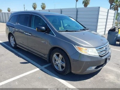 CONJUNTO DE FAROL DIREITO 33101TK8A11 2011-2013 HONDA ODYSSEY - Imagem 1 de 4