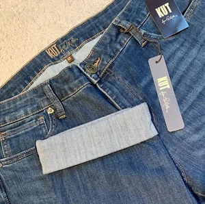 Jeans donna Kut From The Kloth taglia 12 gamba dritta con polsini baffi blu nuovi - Foto 1 di 17