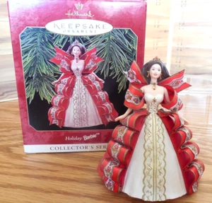 NUEVO 1997 Hallmark Keepsake Collector's Series Ornamento "Holiday Barbie" Morena - Imagen 1 de 4
