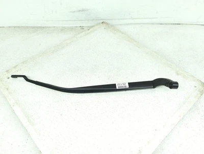 Brazo limpiaparabrisas pasajero derecho Toyota Highlander 2020-2024 85211-0E090 Foto 1 de 4