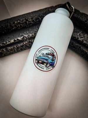 BORRACCIA PERSONALIZZATA VINTAGE LANCIA LINEACCESSORI  in METALLO 750 ml - Immagine 1 di 4