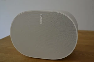 SONOS Era 300, Bianco, Smart Speaker, 2 anni, Ottime condizioni! - Foto 1 di 8