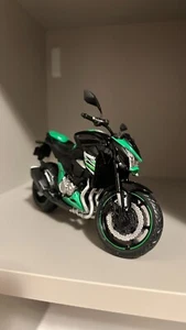 KAWASAKI Z800 VERDE scala 1:12 modellino da collezione nuovo SCATOLA INCLUSO - Foto 1 di 5