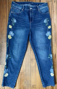 Chico's Girlfriend Slim Leg Ankle Blue Jeans Size 2 L 12 Embroidered Flowers - Picture 1 of 7