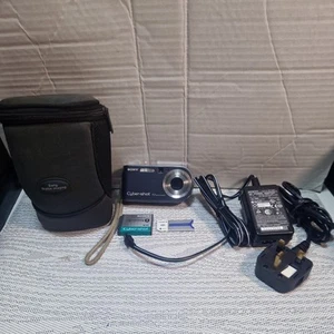 Sony Cyber-shot DSC-P200 7.2MP 3x Zoom Digital Camera Silver Tested Working - Picture 1 of 8