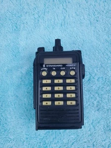 Standard HX585T (AA) UHF FM portable sans antenne ni batterie en l'état - Photo 1/16