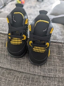 Air Jordan 4 Yellow Thunder 3.5 Toddler - Picture 1 of 4