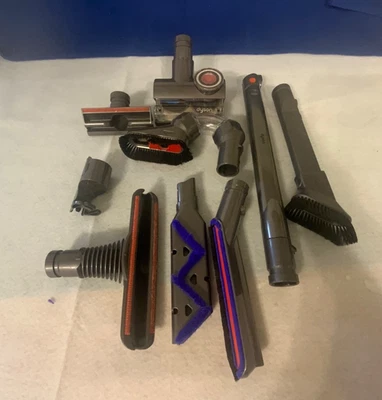 Dyson Accesorios Genuinos/Aspiradora Cinética Big Ball Animal 9 Piezas Plus Bolsa Foto 1 de 4