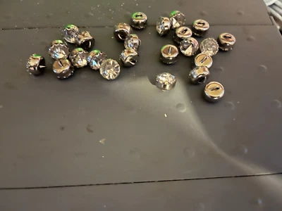 25 NEW  1/2 Inch Rhinestone Crystal Diamond Cut Clear Buttons Estate find! - Image 1 of 4