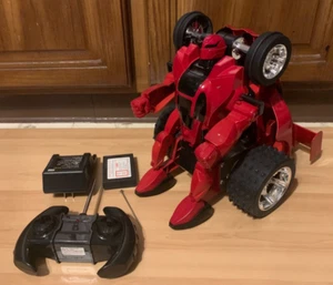 RC Transforming/Mutating Robot/Car Red - Picture 1 of 9