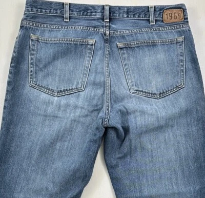 VTG GAP Men's Straight Relaxed Jeans Men 36x32 Blue Denim 90s Y2K Made In USA - Image 1 of 4