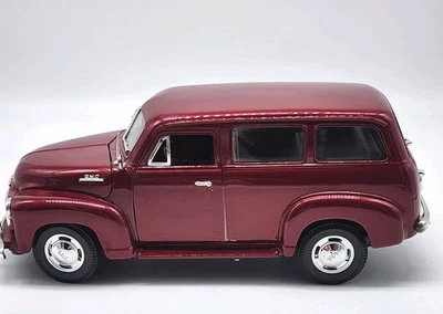 Metal fundido a presión Mira Golden Line escala 1:18 GMC 1950 Borgoña Suburbano EXCELENTE Foto 1 de 4
