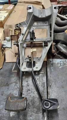 1980-86 Ford Bullnose F150 F250 F350 Bronco Hydraulic Clutch Pedal Assembly - Image 1 of 4