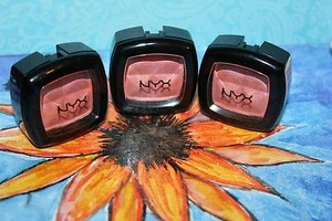 NYX Single Eye Shadow ES91 SWEET PINK (Discontinued Color) + FREE LIP LINER - Picture 1 of 4