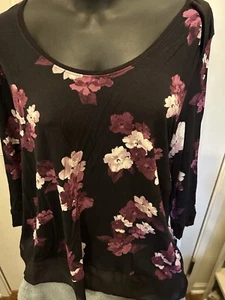 NWT DKNY Donna Karan Women’s Long Sleeves Floral Print Top Size L - Picture 1 of 5