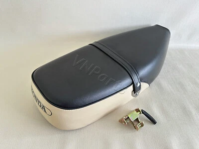 1980-1983 Honda C70 Seat. Cub C70 Passport 70 Saddle & Latch Catch Lock MetalPan - Image 1 of 4