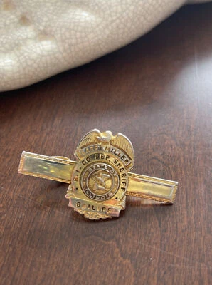 Vintage STATE OF ILLINOIS BAILIFF RI COUNTY SHERIFFS DEPARTMENT Tie Clasp - Image 1 of 4