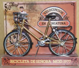 Alvarez Model 108. Velocipedos En Miniatura. 1977 Bicicleta De Senora. Met Gold. - Imagen 1 de 4