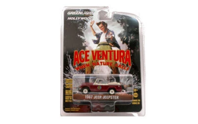 MODELLINO AUTO STATICO GREENLIGHT JEEP JEEPSTER 1967 ACE VENTURA SCALA 1/64 - Immagine 1 di 4