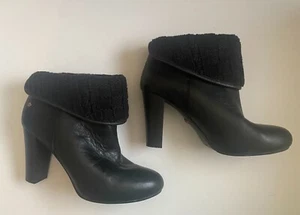 UGG Dandylion Tress Lodge Ankle Boots - Size 8 - Picture 1 of 9