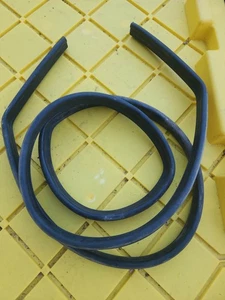 Evinrude ETECH 200 225 250 ENGINE MOTOR COWLING RUBBER WATER SEAL 0357887 OEM - Bild 1 von 4