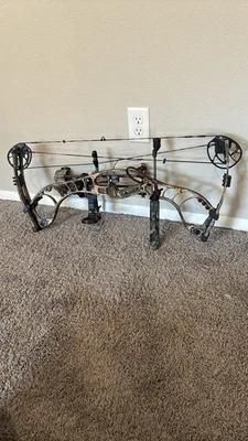 Hoyt Faktor 30 - Image 1 of 4