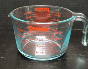 PYREX 4CUP 32oz 1QT MEASURING CUP Batter Bowl VINTAGE RED FONT Excellent Cond - Picture 1 of 5