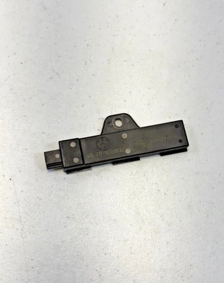 2013-2016 宝马 F30 328i 无钥匙进入天线放大器模块单元 9220832 原始设备制造商。 — 第 1/4 张图片