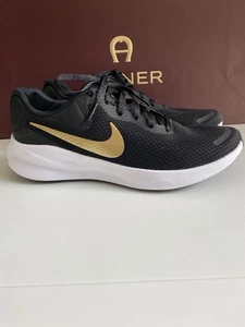 Nike Revolution 7  Damen Gr.40,5 Schwarz - Bild 1 von 9