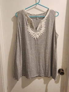 Max Studio Size 2X Nautical Navy White Striped Knit Tank Top Crochet Embroidered - Picture 1 of 8