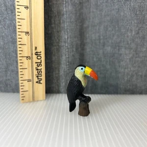 Toco Toucan Bird Figura animale in plastica 2" pollici natura fauna selvatica - Foto 1 di 13
