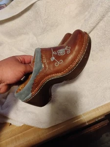 Ariat Cloggs 7.5 B - Picture 1 of 10