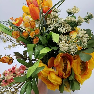 Lote de flores artificiales realistas falsos tallos florales selecciones coloridas verano 25+ piezas Foto 1 de 4