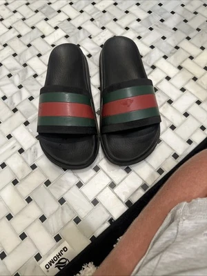 Gucci Auth Men 5.5 US 5 UK 39 EU Black Web Rubber Pool Slides Sandals Shoes - Image 1 of 2