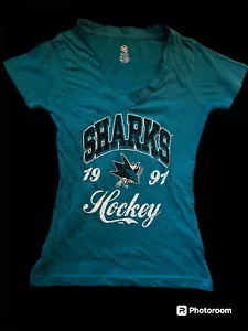 NHL women’s V Neck San Jose Sharks Teal Shirt - Picture 1 of 3