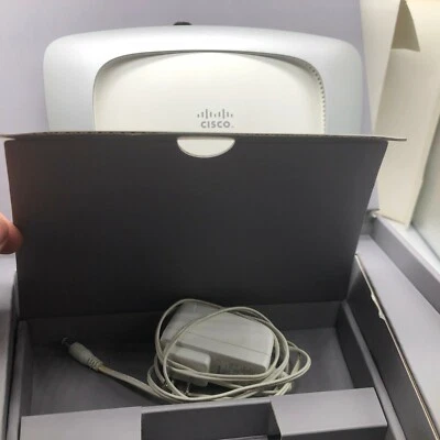 CISCO Valet Plus M20 home wireless N router wifi 802.11n 802.11g M20  - Image 1 of 4