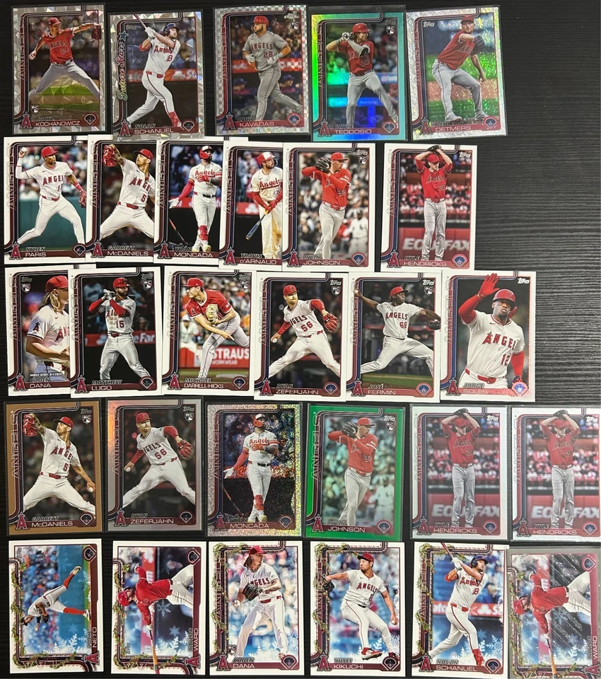 2025 Topps Update & Holiday Angles Lot 29 Cards RCs Foils Parallels Inserts - Image 1 of 4