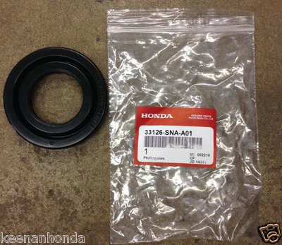 Genuine OEM Honda Headlight Bulb Cover Civic Accord Pilot Crosstour - Image 1 of 2